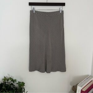 VTG 01 Y2K Banana Republic Women’s 100% Silk A-Line Skirt Abstract Academia